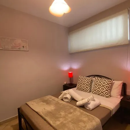 θέα μπροστά στη θάλασσα Nea Peramos (Macedonia)