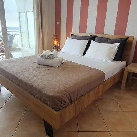 Apartment θέα μπροστά στη θάλασσα *